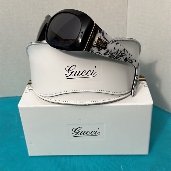 Gucci GG 3079 Sunglasses - Picture 12 of 12